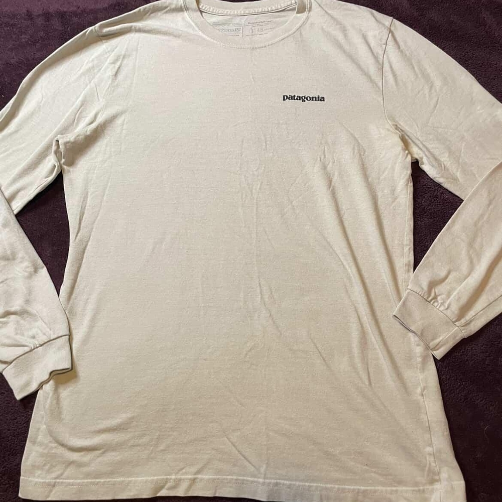 Patagonia Men's Off-White Long Sleeve Tee